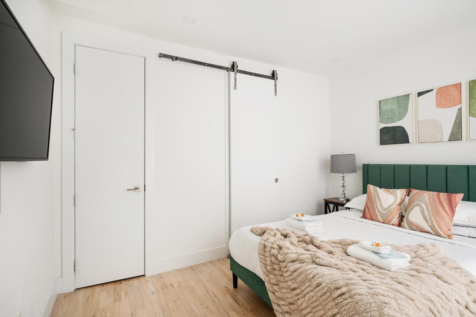 1597-phn Ph Duplex -private Outdoor 2bath Apartment